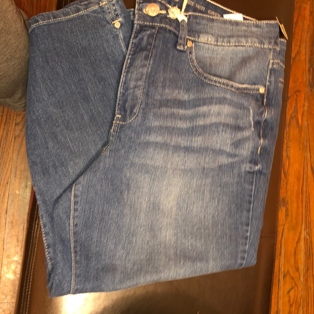 Code Bleu Crop Jeans